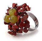 Estilo hecho a mano Cluster hermosa multi Red Chips de piedra y amarillo redondo del caramelo de jade anillo de metal ajustable