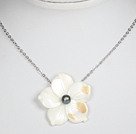 Black Pearl e branco Shell Colar Pingente Flowe com corrente de metal