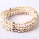 Tres capas 5-6mm Natual de agua dulce blanco perla Stretch Bangle Bracelet 