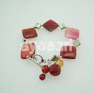 de ágata y tres brazalete de jade de color