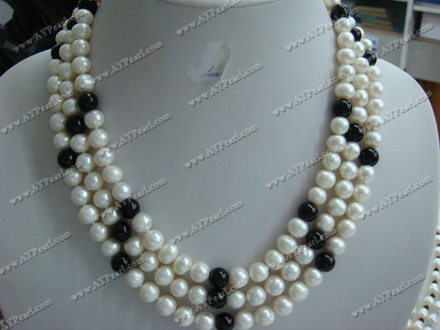 Handmade pearl black agate necklace