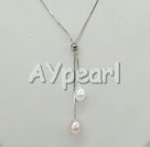 Handmade pearl necklace