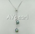 Handmade pearl necklace