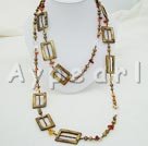 collar de perlas y de ágata