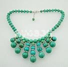 burst pattern turquoise necklace
