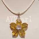 Handmade zircon flower-shaped necklace