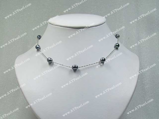  black pearl necklace