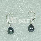 8-9mm pearl drop earring