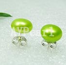 Hademade pearl stud