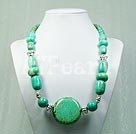 burst pattern turquoise necklace