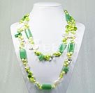 Discount pearl and aventurine necklace