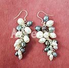 Hademade pearl earrings