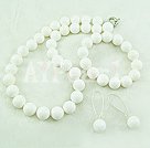 white sea shell sets under $ 15