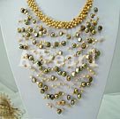 Hademade dyed pearl necklace