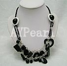 black stone fashion necklace