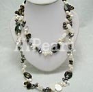 Hademade pearl crystal necklace