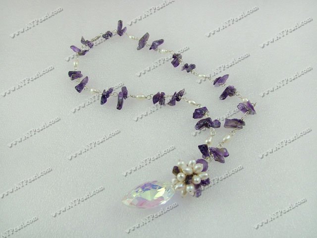 pearl crystal necklace