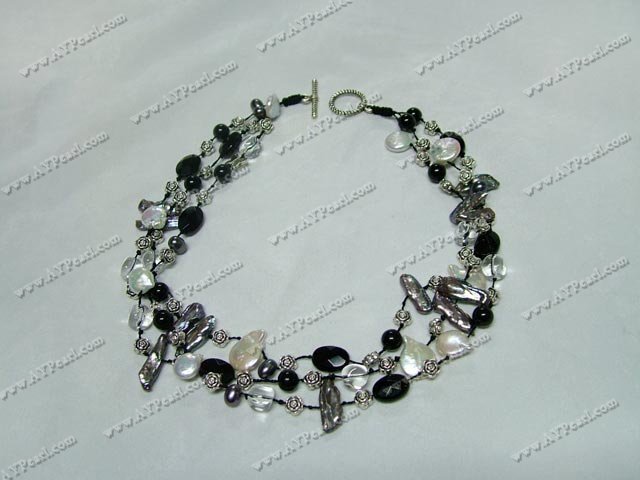 biwa pearl crystal necklace