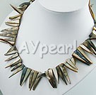 dyed shell necklace Under $ 3