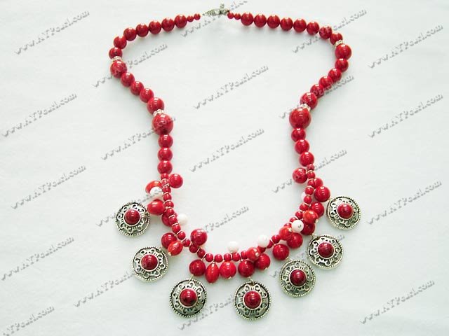 red alaqueca necklace