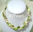 Handmade pearls shell necklace