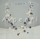 czarno-białe Pearl Necklace