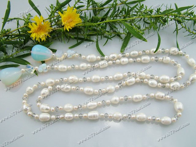 http://www.bjbead.com/pic1/new_jewelry/D1192_2.jpg