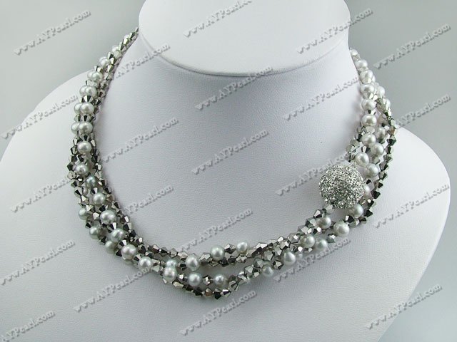  pearl necklace 