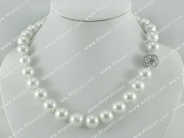 pearl necklace