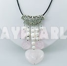collana di perle e quarzo rosa
