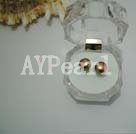 Hademade pearl stud