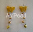 Pendientes de jade amarillo mariposa
