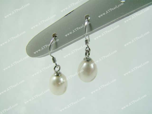 pearl drop earring