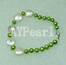 pearl bracelet