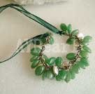 Discount pearl and aventurine necklace