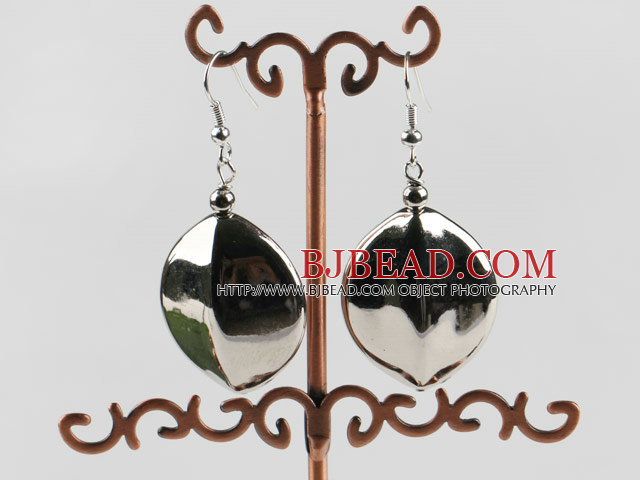 vogue jewelry silver like earrings