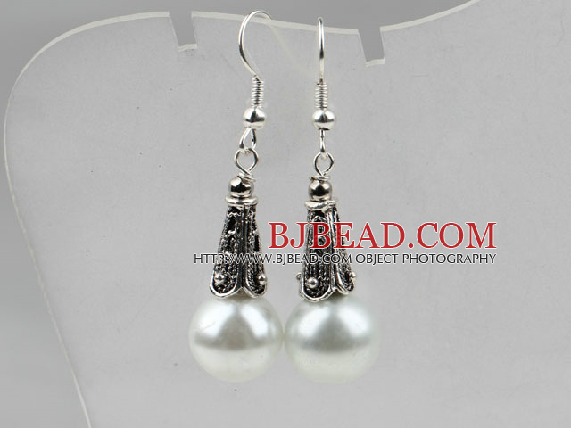 Classic Design White Color Shell Beads Earrings