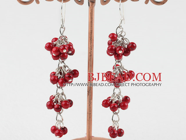 red alaqueca dangle earrings