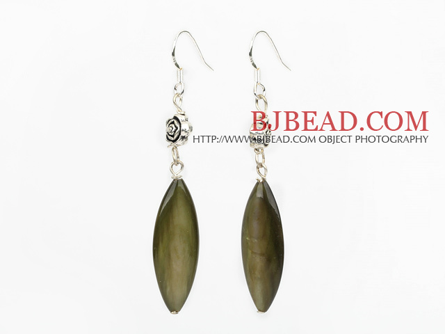 shell earrings