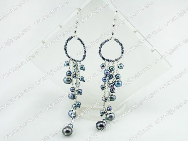black pearl earrings