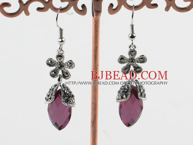 flower decorated elegant tear drop earrings with rhinestone