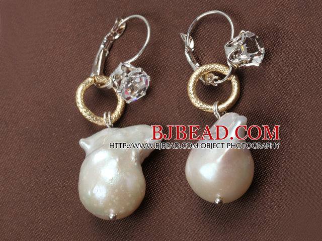 Fashion New Design Nuclear Pearl Dangle Golden Loop Earrings With Rhinestone Hook