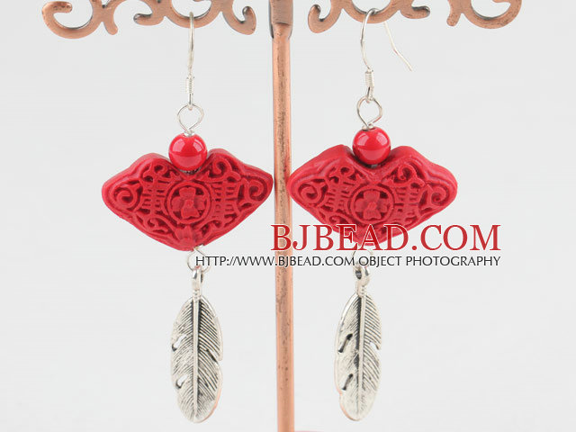 lacquer-carved earring