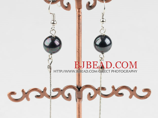 black Seashell earring