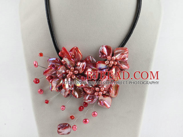 beautiful 17.7 inches red pearl and shell flower necklace