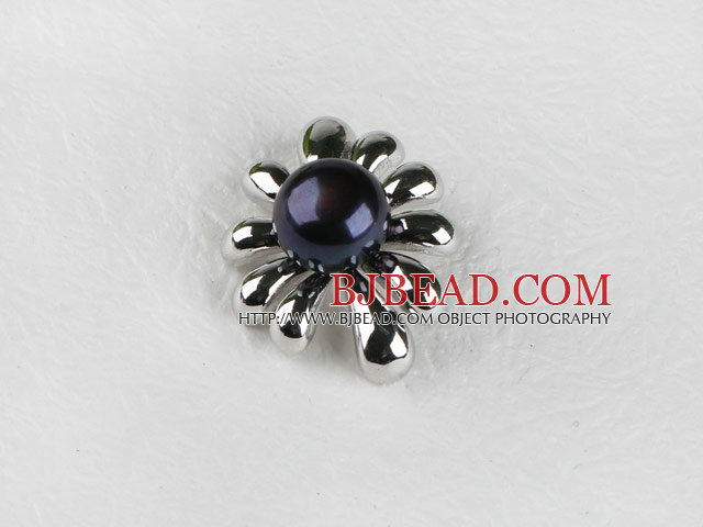 beautiful black fresh water pearl pendant ( no chains)