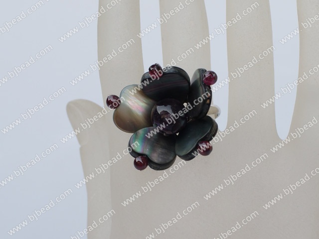 garnet amethyst black lip shell ring
