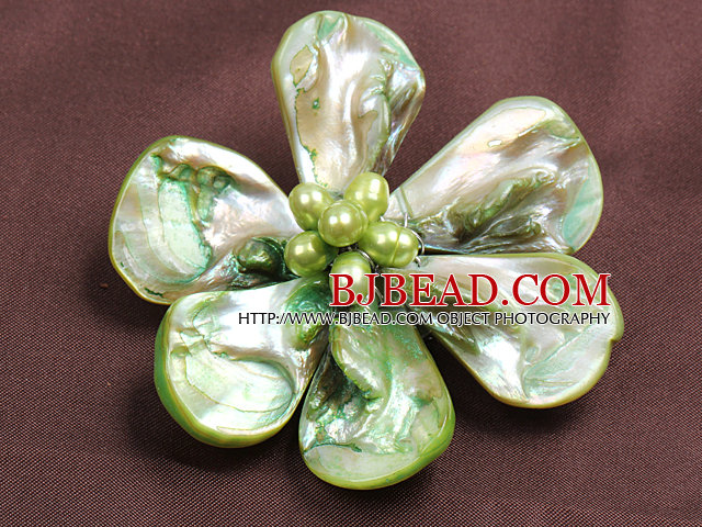 Beautiful Natural Light Green Pearl Shell Flower Brooch  