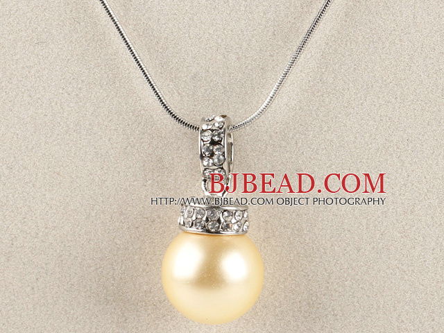 light yellow 16mm sea shell bead pendant necklace with shinning crystal rhinestone