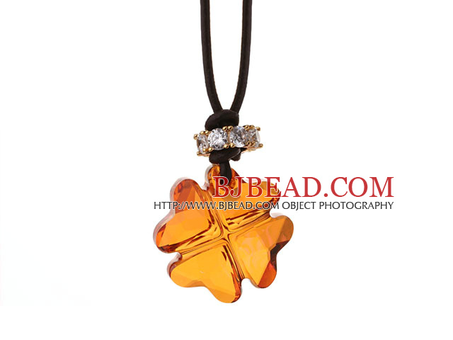 Summer New Released Champagne Austrian Crystal Four Leaf Clover Pendant Necklace with Dark Brown Leather